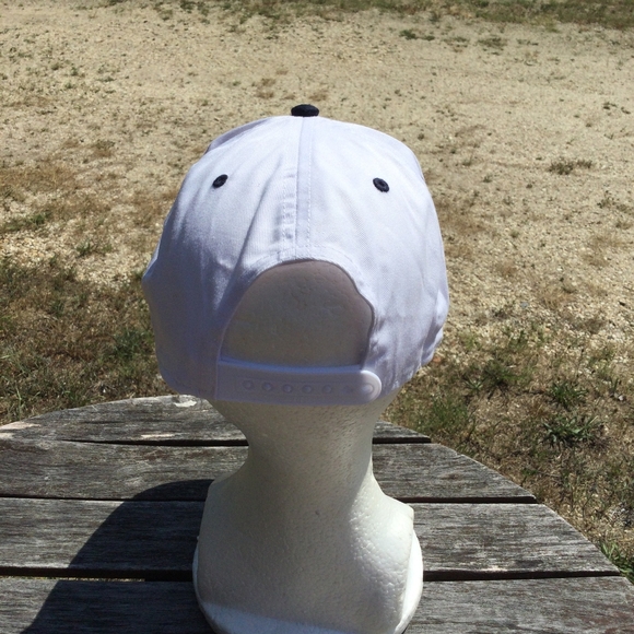 Ryoko Rain Floral Adjustable Baseball Cap - Picture 7 of 7